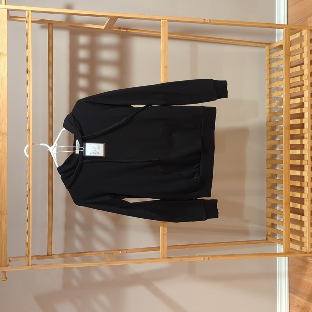Active basic kangaroo pocket hoodie